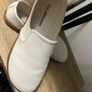 Feel Grounds Crean Shoes Brand New